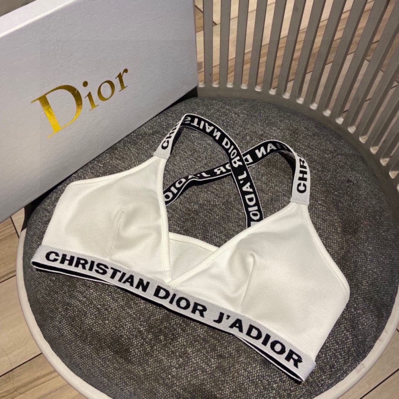 CHRISTIAN DIOR